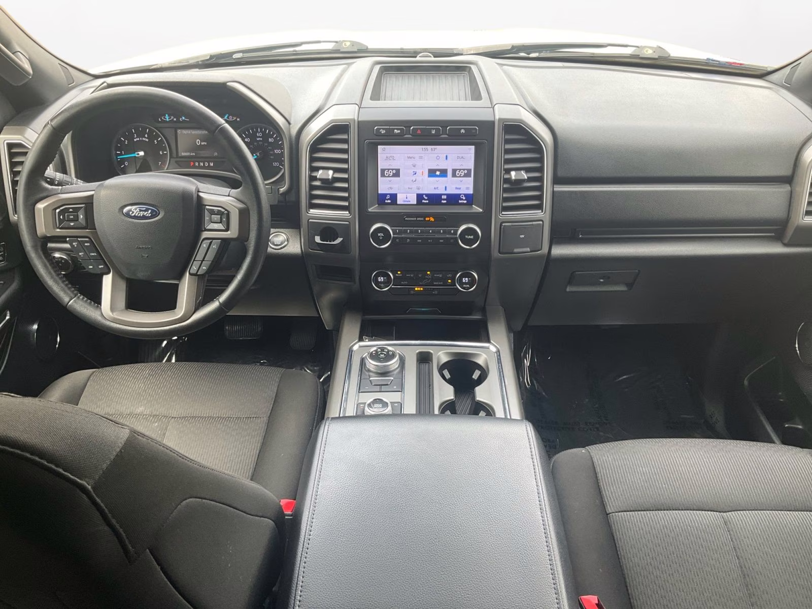 2020 White Metallic Ford Expedition XLT 4X4 SUV