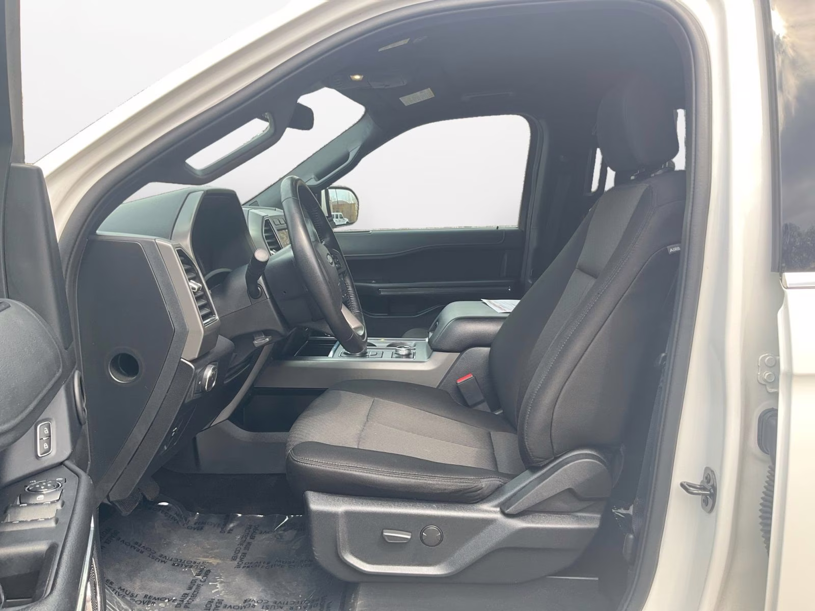 2020 White Metallic Ford Expedition XLT 4X4 SUV