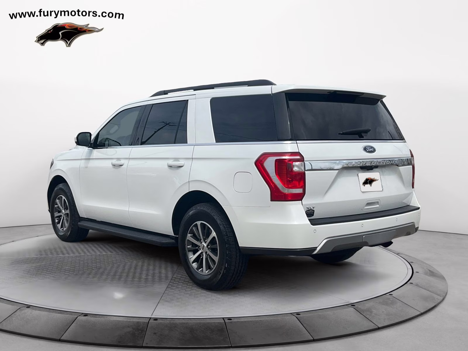2020 White Metallic Ford Expedition XLT 4X4 SUV