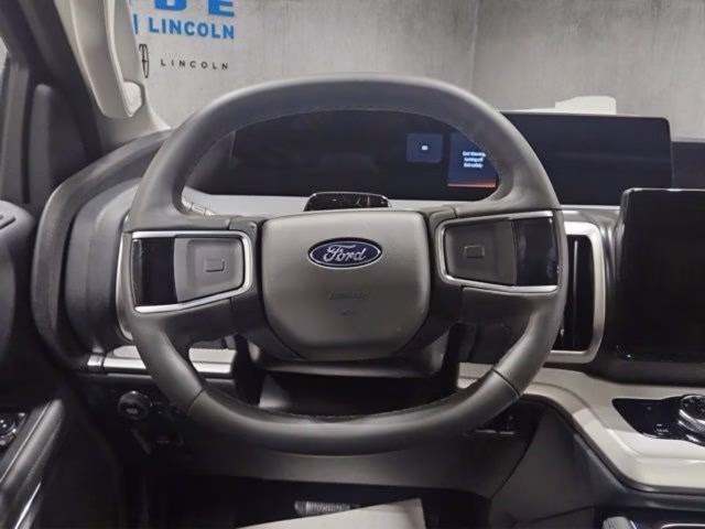 2026 Star White Metallic Tri-Coat Ford Expedition Max Active 4X4 SUV