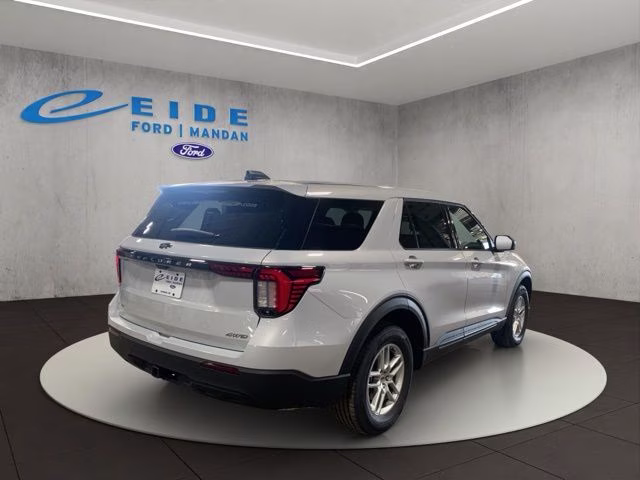 2026 Star White Metallic TC Ford Explorer Active 4X4 SUV