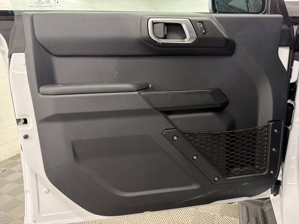 2026 OXFORD WHITE Ford Bronco Outer Banks 4X4 SUV