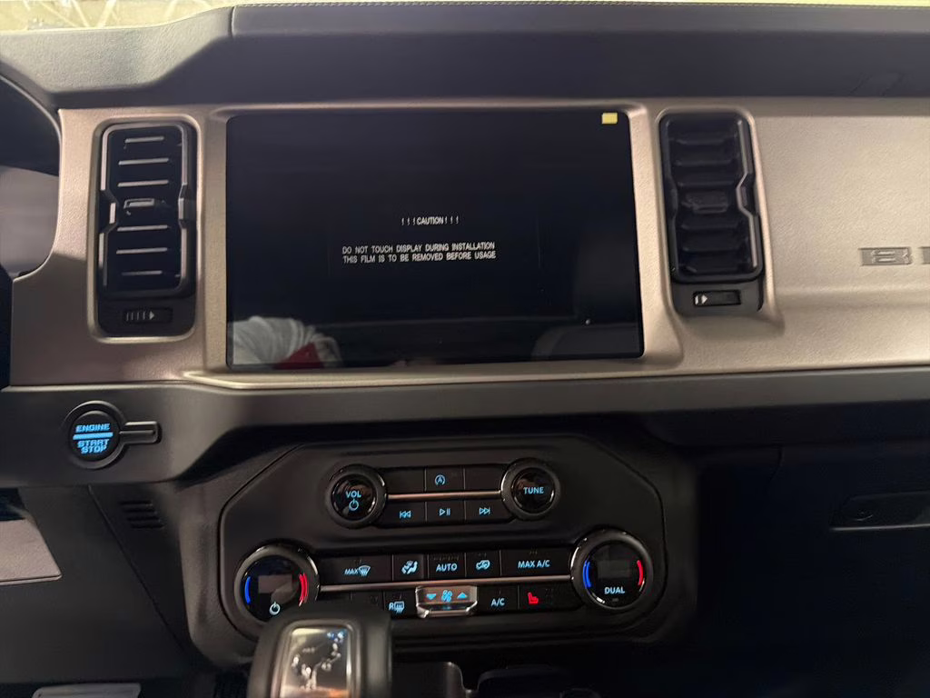 2026 OXFORD WHITE Ford Bronco Outer Banks 4X4 SUV