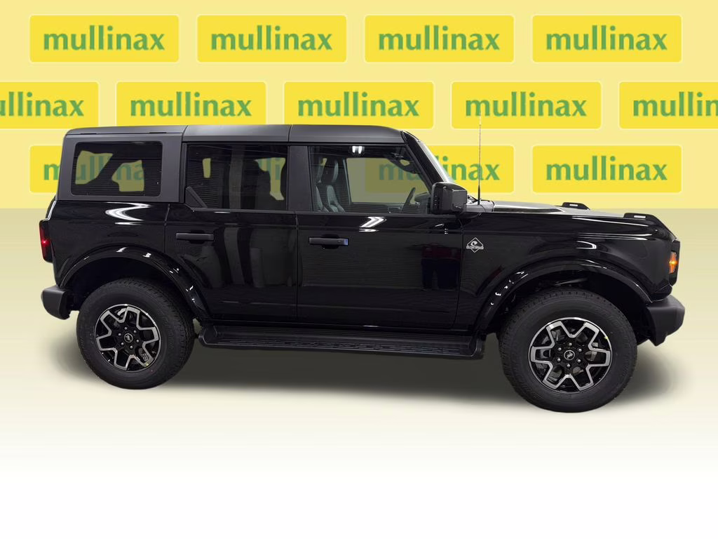 2026 SHADOW BLACK Ford Bronco Outer Banks 4X4 SUV