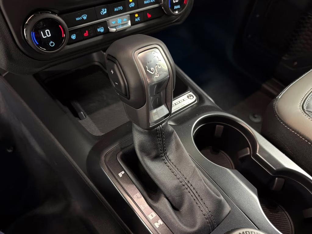 2026 SHADOW BLACK Ford Bronco Outer Banks 4X4 SUV