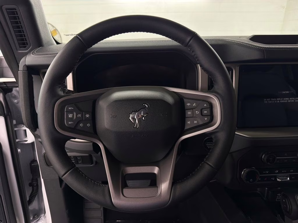 2026 OXFORD WHITE Ford Bronco Outer Banks 4X4 SUV