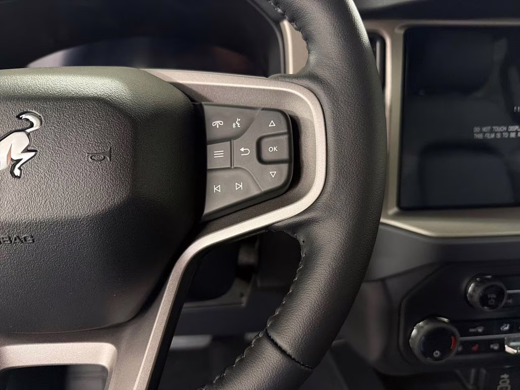 2026 OXFORD WHITE Ford Bronco Outer Banks 4X4 SUV