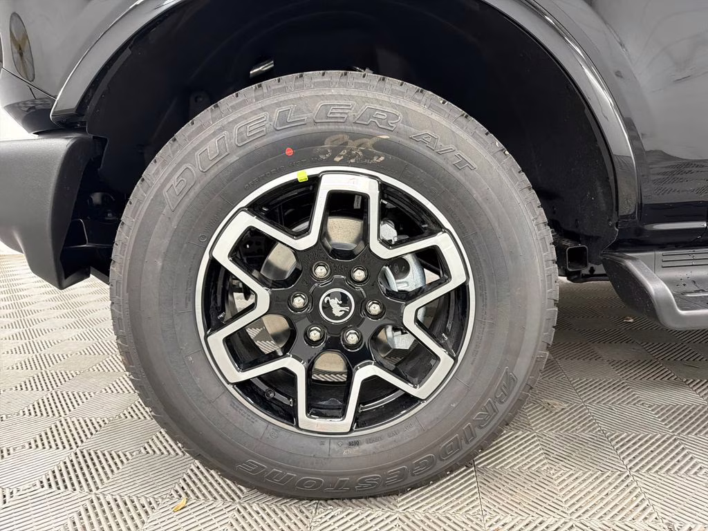 2026 SHADOW BLACK Ford Bronco Outer Banks 4X4 SUV