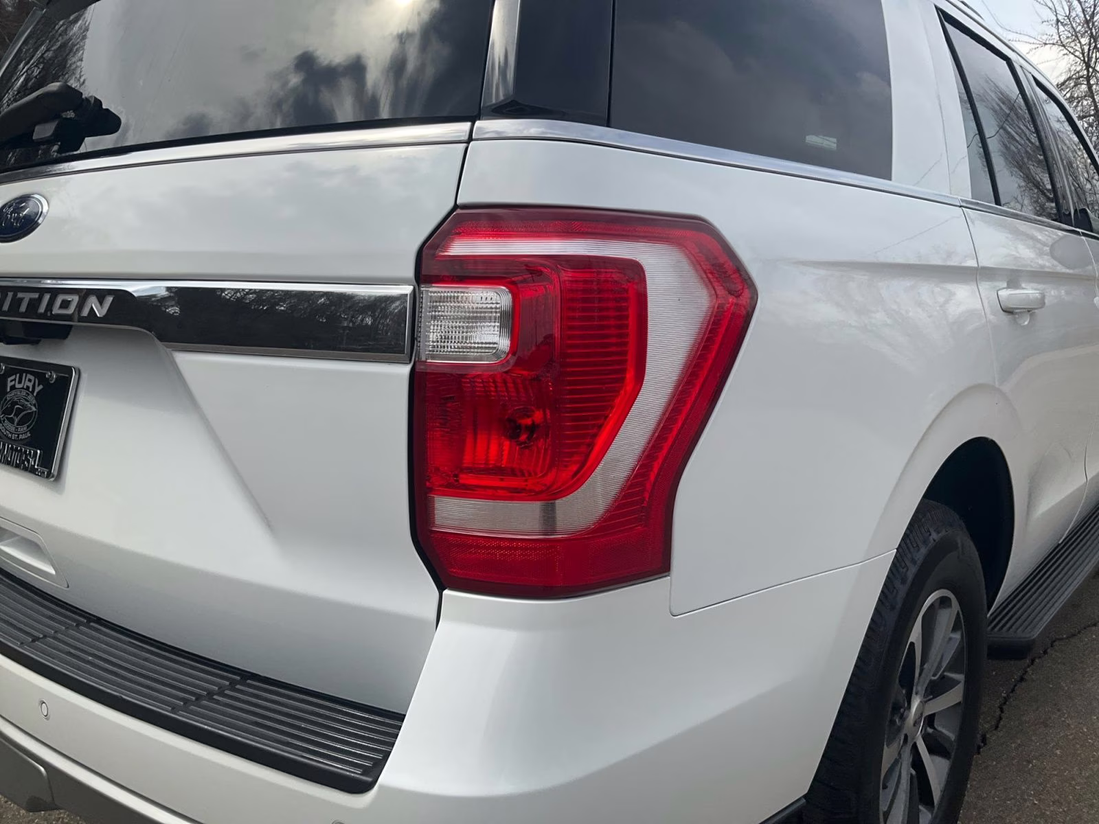 2020 White Metallic Ford Expedition XLT 4X4 SUV