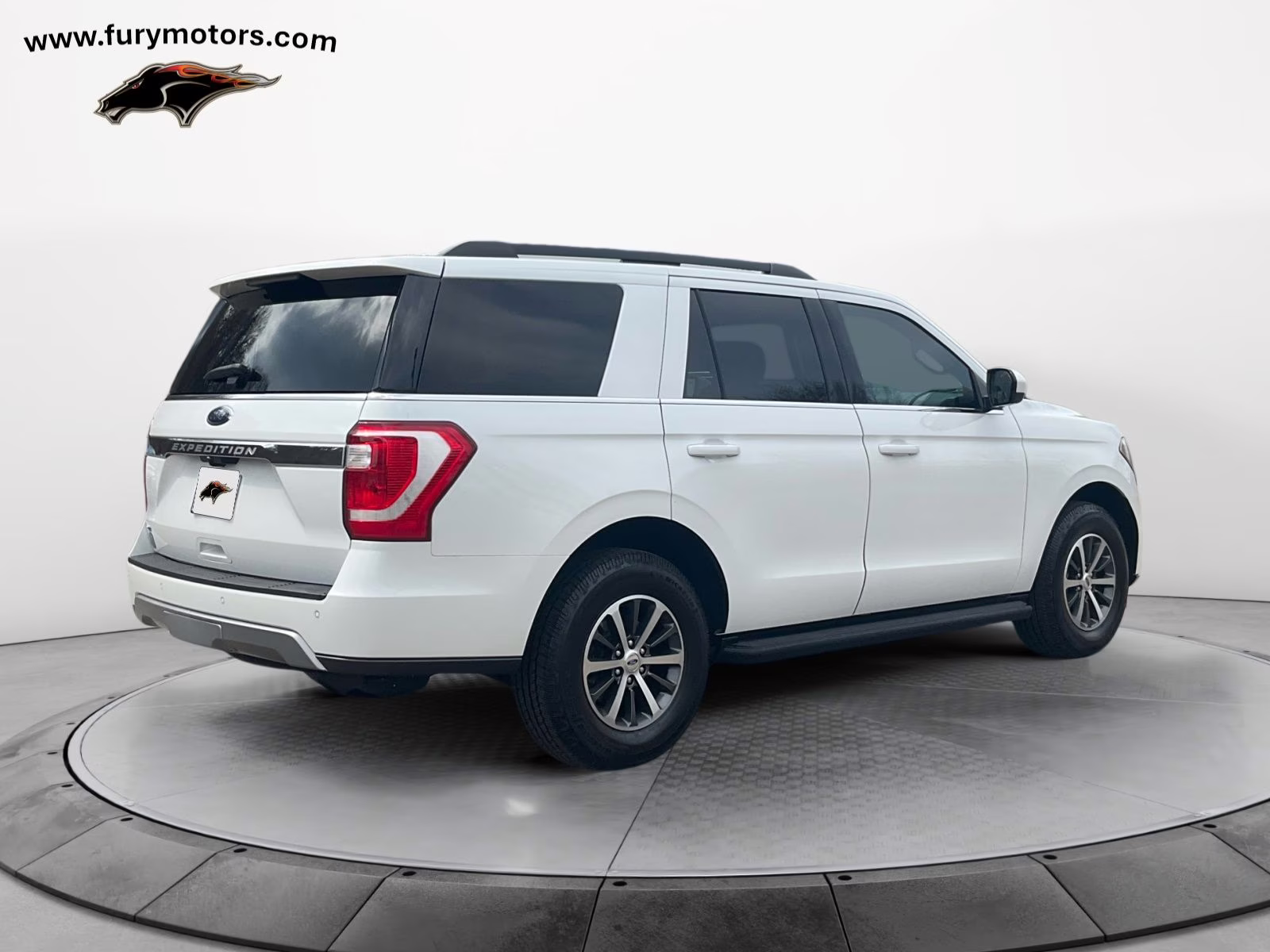 2020 White Metallic Ford Expedition XLT 4X4 SUV