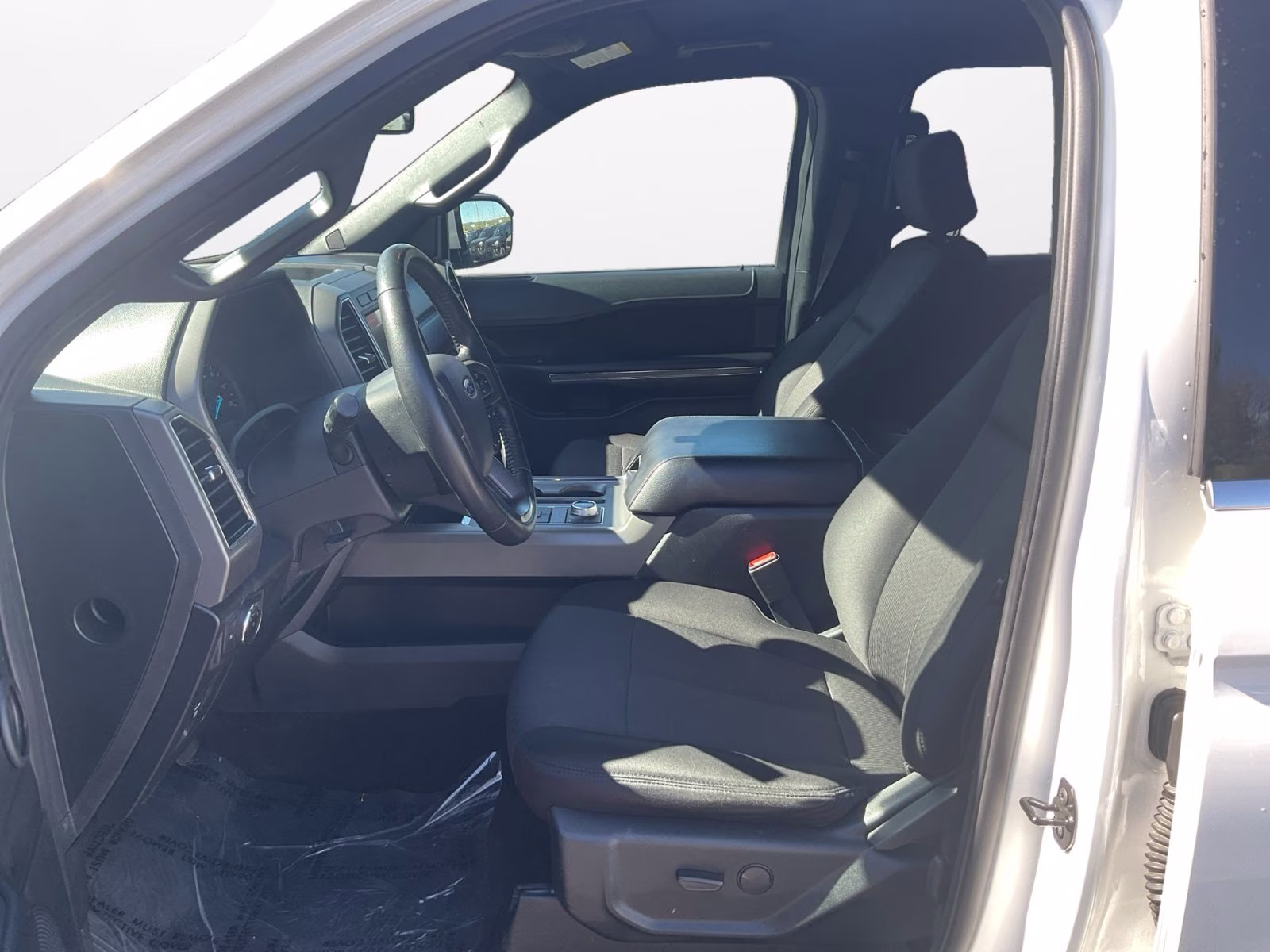 2020 White Metallic Ford Expedition XLT 4X4 SUV