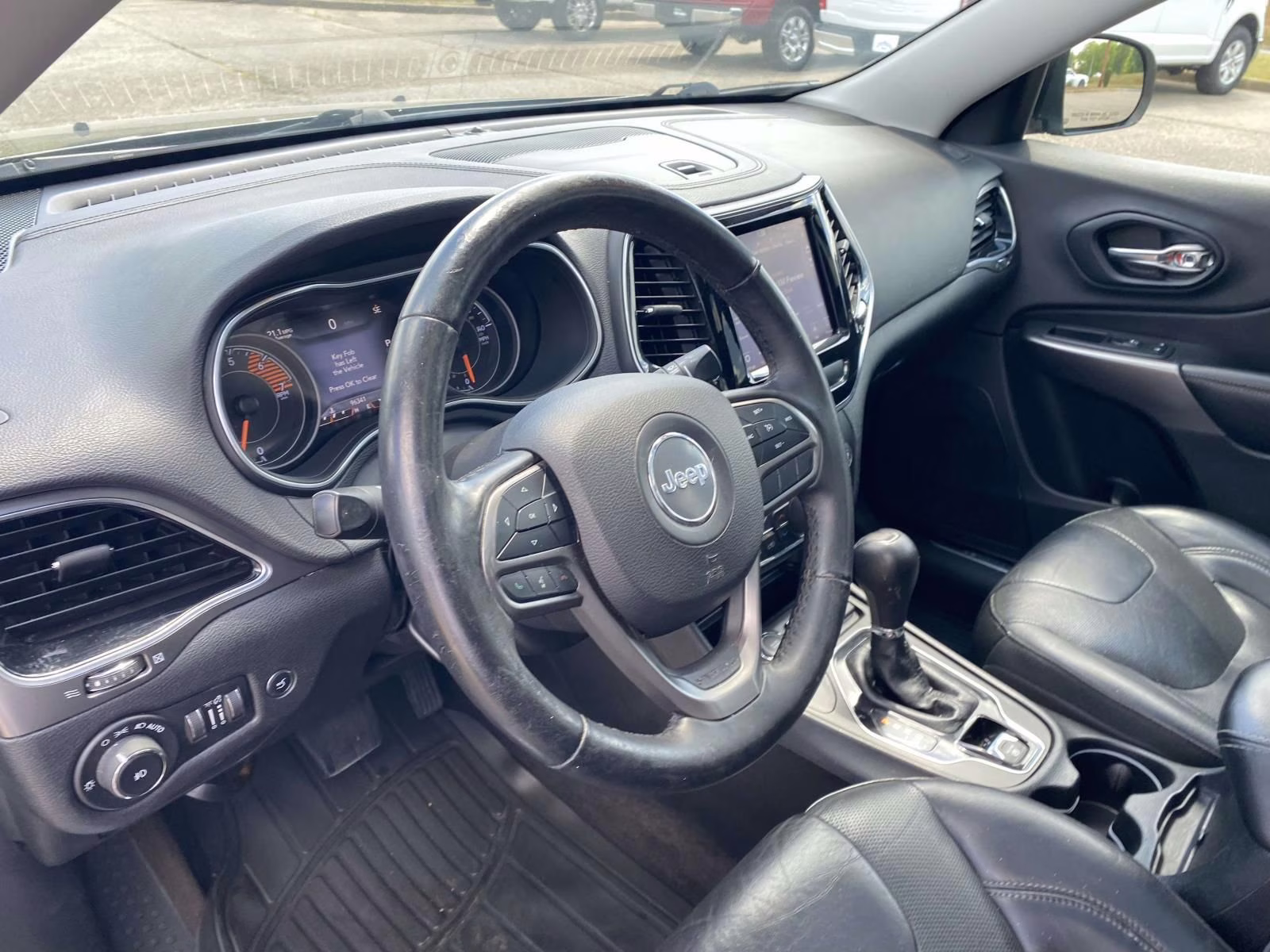 2019 Diamond Black Crystal Pearlcoat Jeep Cherokee Limited 4X4 SUV