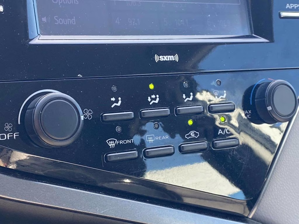 2020 Super White Toyota Camry LE FWD Sedan