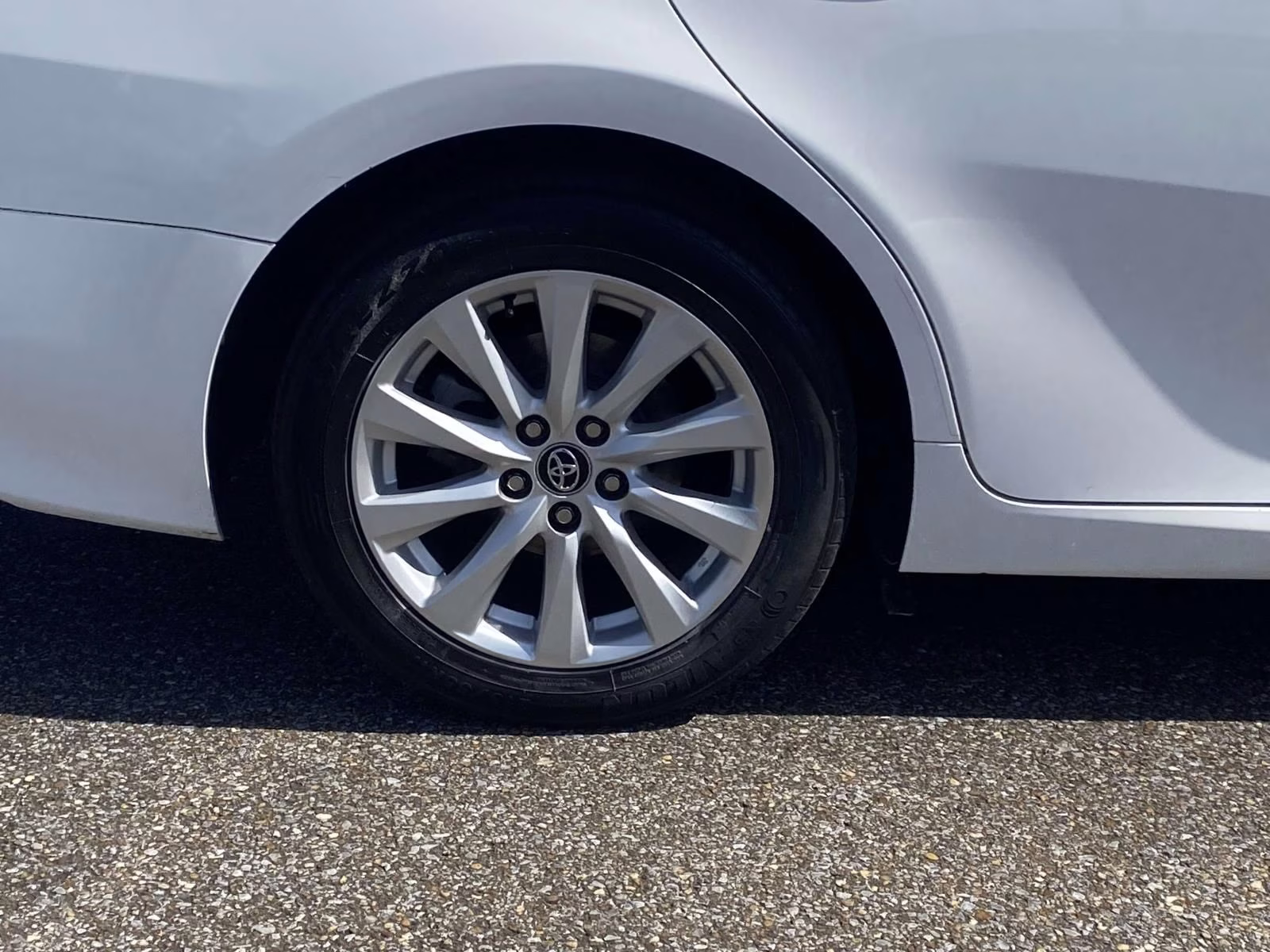 2020 Super White Toyota Camry LE FWD Sedan