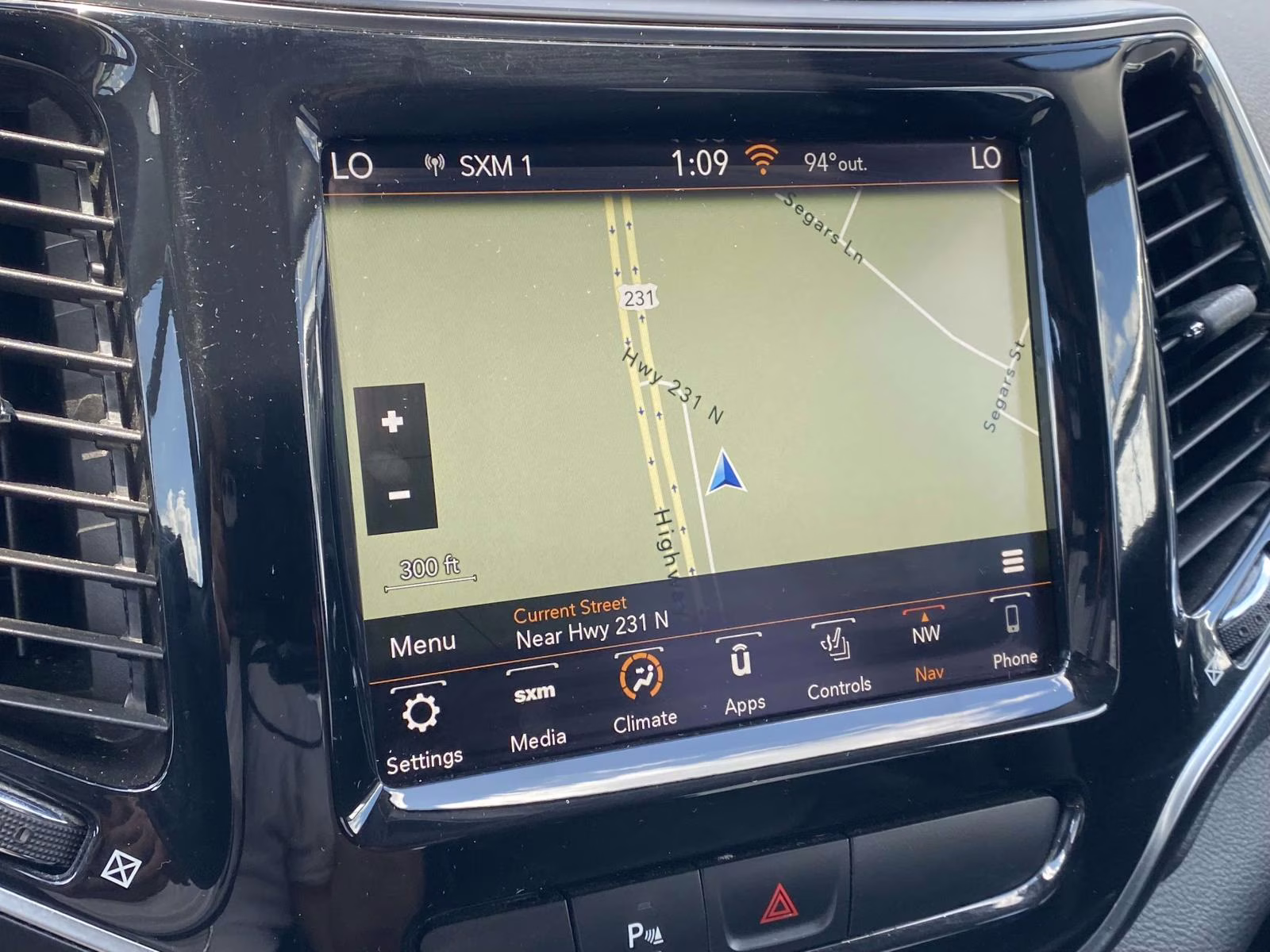 2019 Diamond Black Crystal Pearlcoat Jeep Cherokee Limited 4X4 SUV