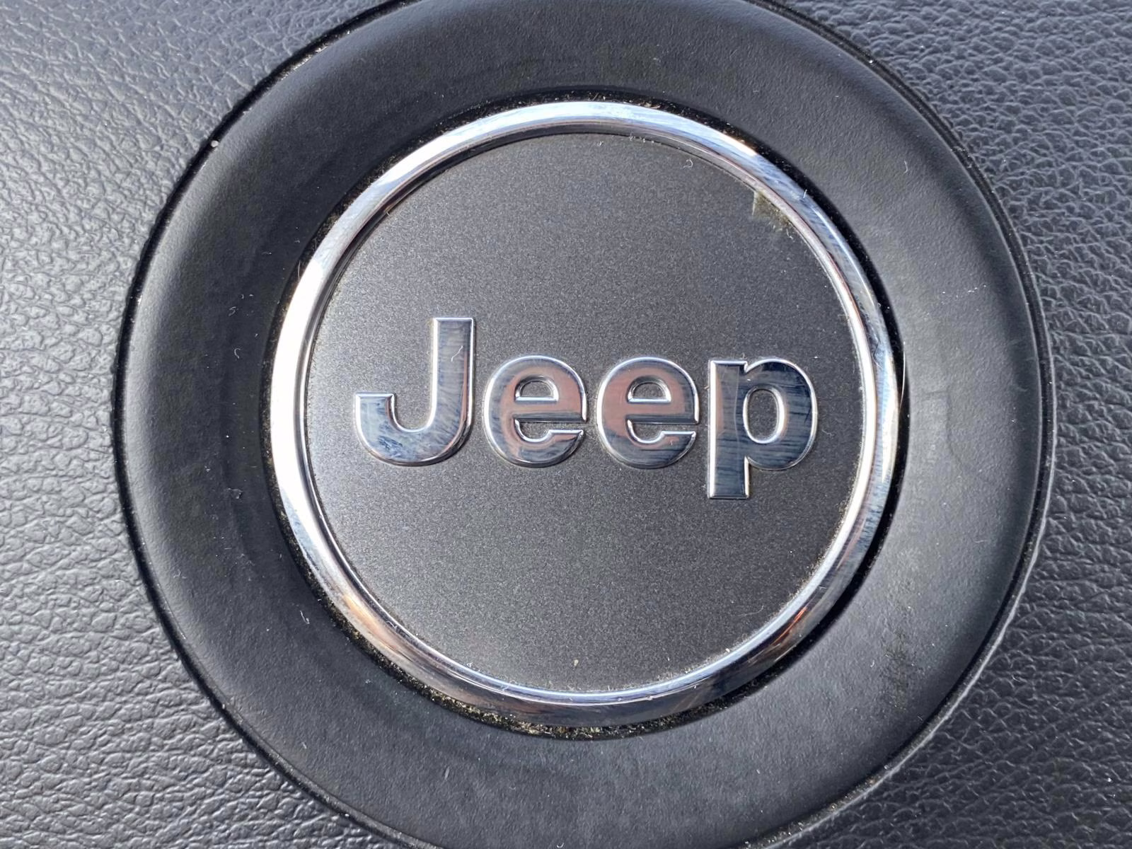 2019 Diamond Black Crystal Pearlcoat Jeep Cherokee Limited 4X4 SUV