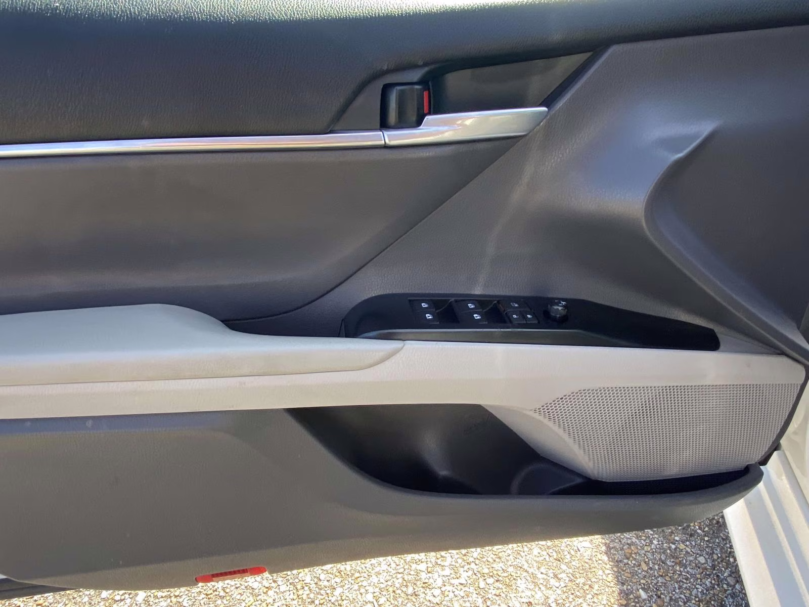 2020 Super White Toyota Camry LE FWD Sedan