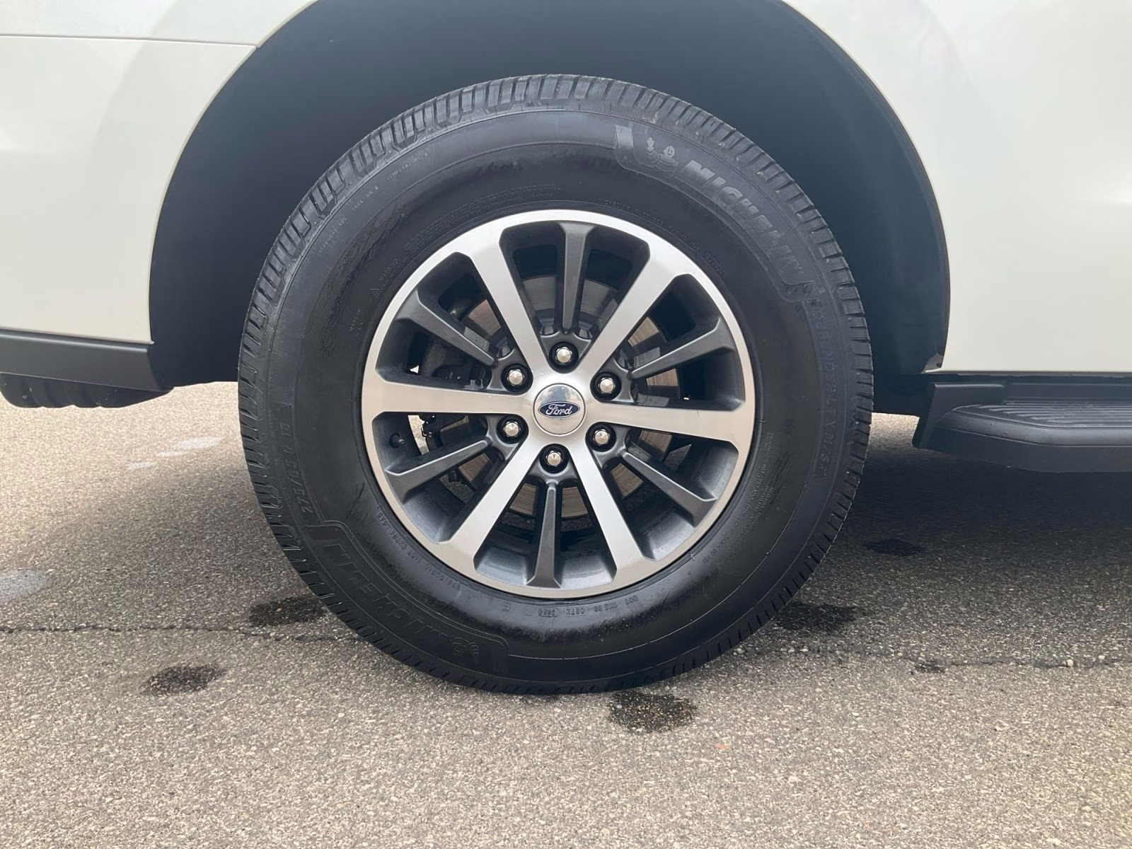 2020 White Metallic Ford Expedition XLT 4X4 SUV