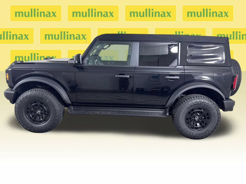 2026 Shadow Black Ford Bronco Outer Banks 4X4 SUV