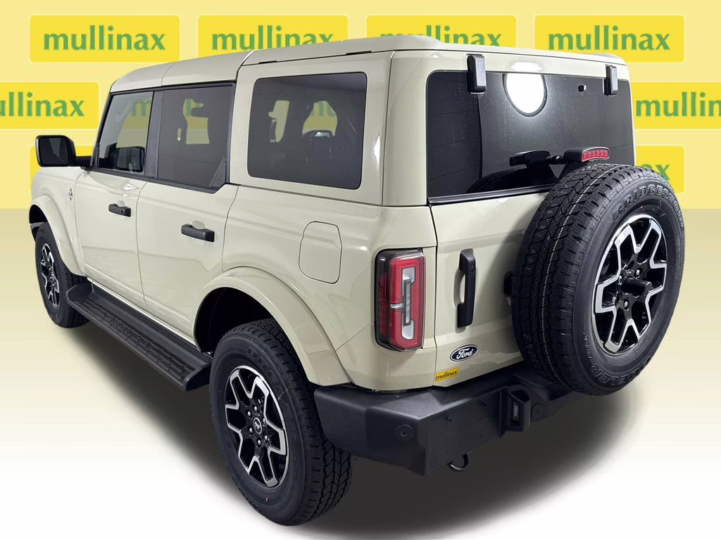 2026 Beige Ford Bronco Outer Banks 4X4 SUV