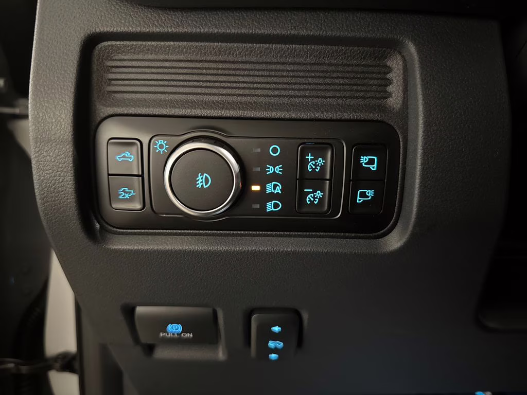 2026 Avalanche Ford Super Duty F-250 SRW ROUSH 4X4 Truck