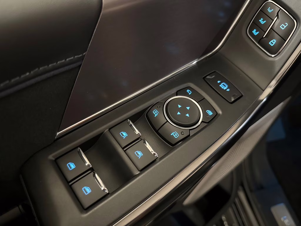 2026 Agate Black Metallic Ford Super Duty F-350 SRW Platinum 4X4 Truck