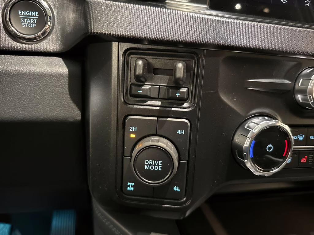 2026 Gray Ford Super Duty F-350 SRW Platinum 4X4 Truck