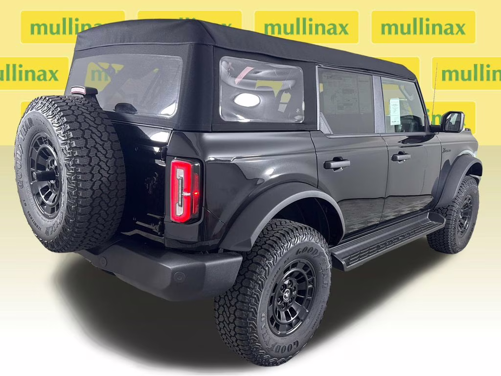 2026 Shadow Black Ford Bronco Outer Banks 4X4 SUV