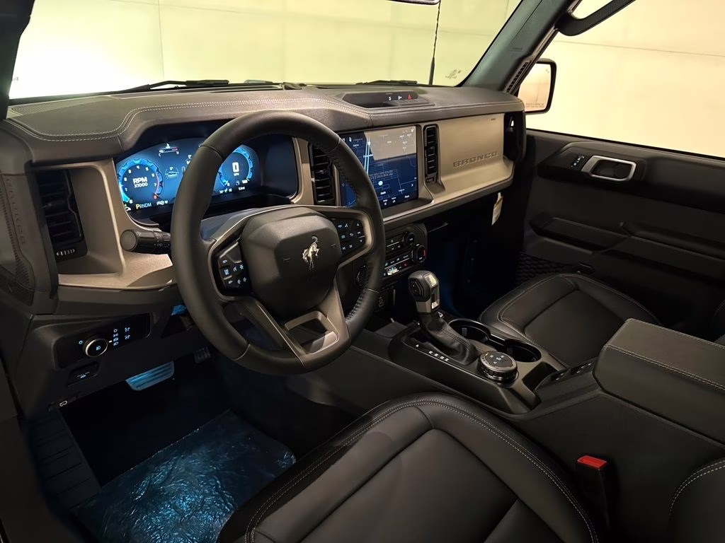 2026 Shadow Black Ford Bronco Outer Banks 4X4 SUV