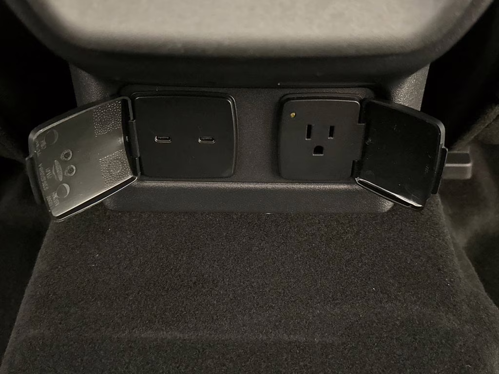 2026 Oxford White Ford Bronco Outer Banks 4X4 SUV