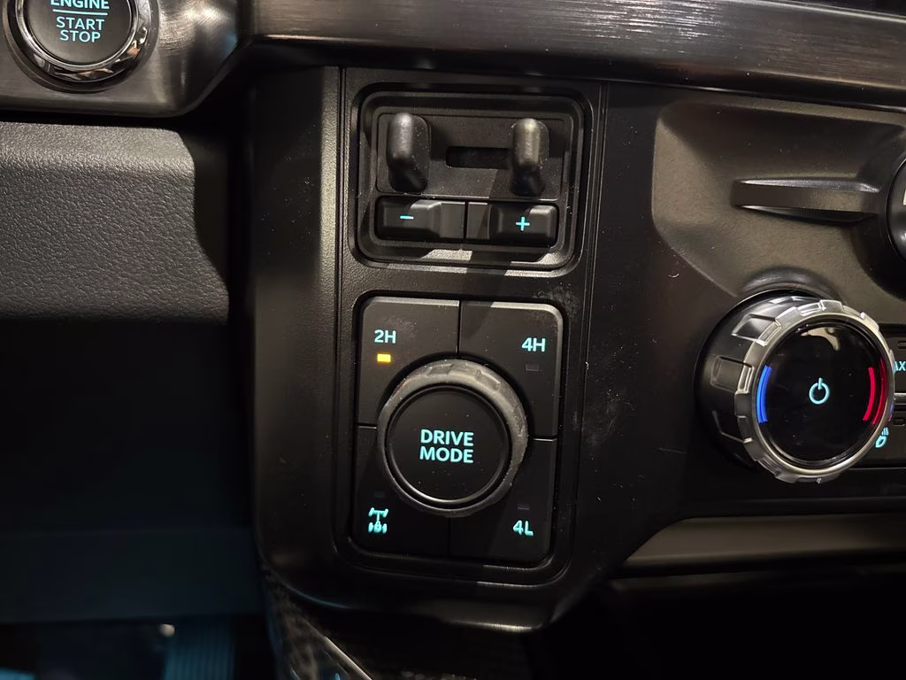 2026 Avalanche Ford Super Duty F-250 SRW ROUSH 4X4 Truck