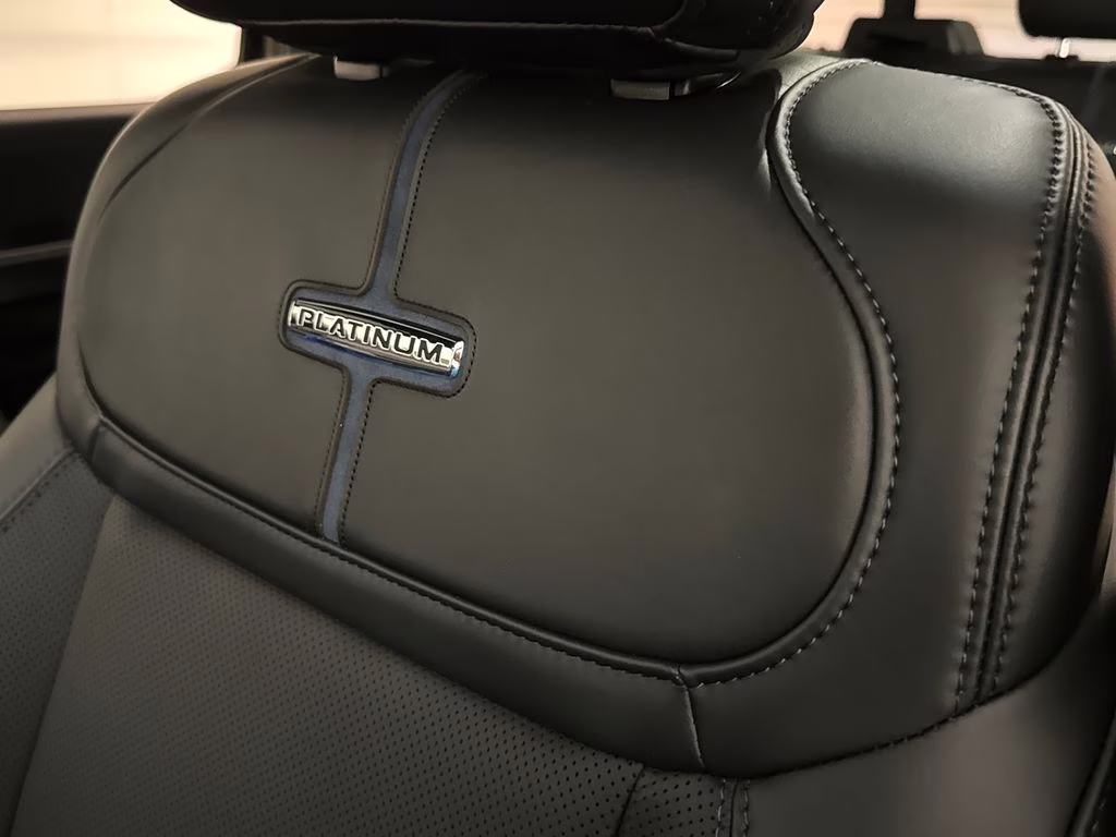 2026 Agate Black Metallic Ford Super Duty F-350 SRW Platinum 4X4 Truck