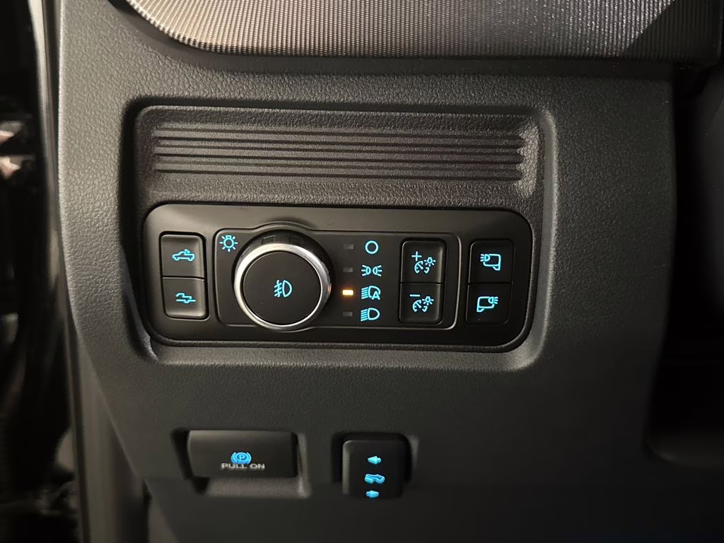 2026 Agate Black Metallic Ford Super Duty F-350 SRW Platinum 4X4 Truck