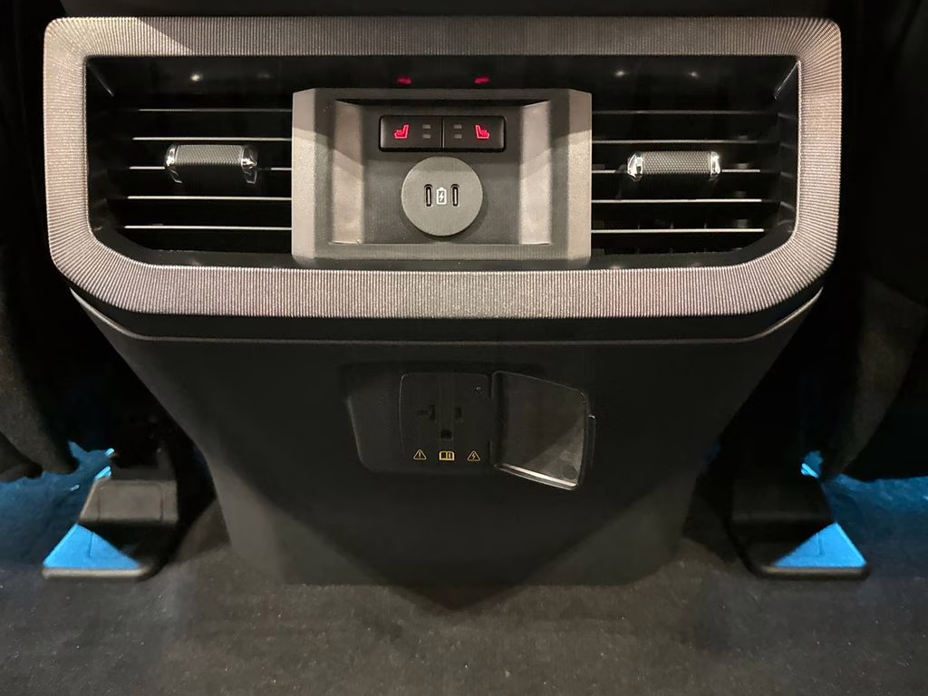 2026 Agate Black Metallic Ford Super Duty F-350 SRW Platinum 4X4 Truck