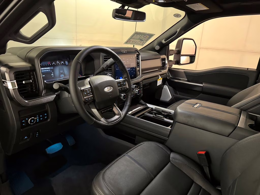 2026 Agate Black Metallic Ford Super Duty F-350 SRW Platinum 4X4 Truck