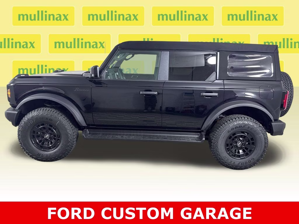 2026 Shadow Black Ford Bronco Outer Banks 4X4 SUV