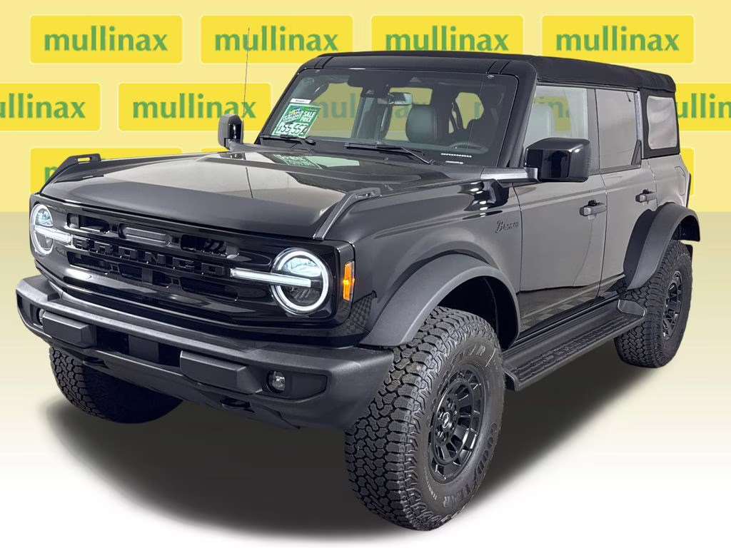 2026 Shadow Black Ford Bronco Outer Banks 4X4 SUV