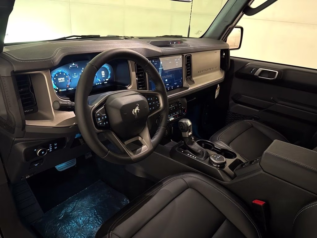 2026 Shadow Black Ford Bronco Outer Banks 4X4 SUV