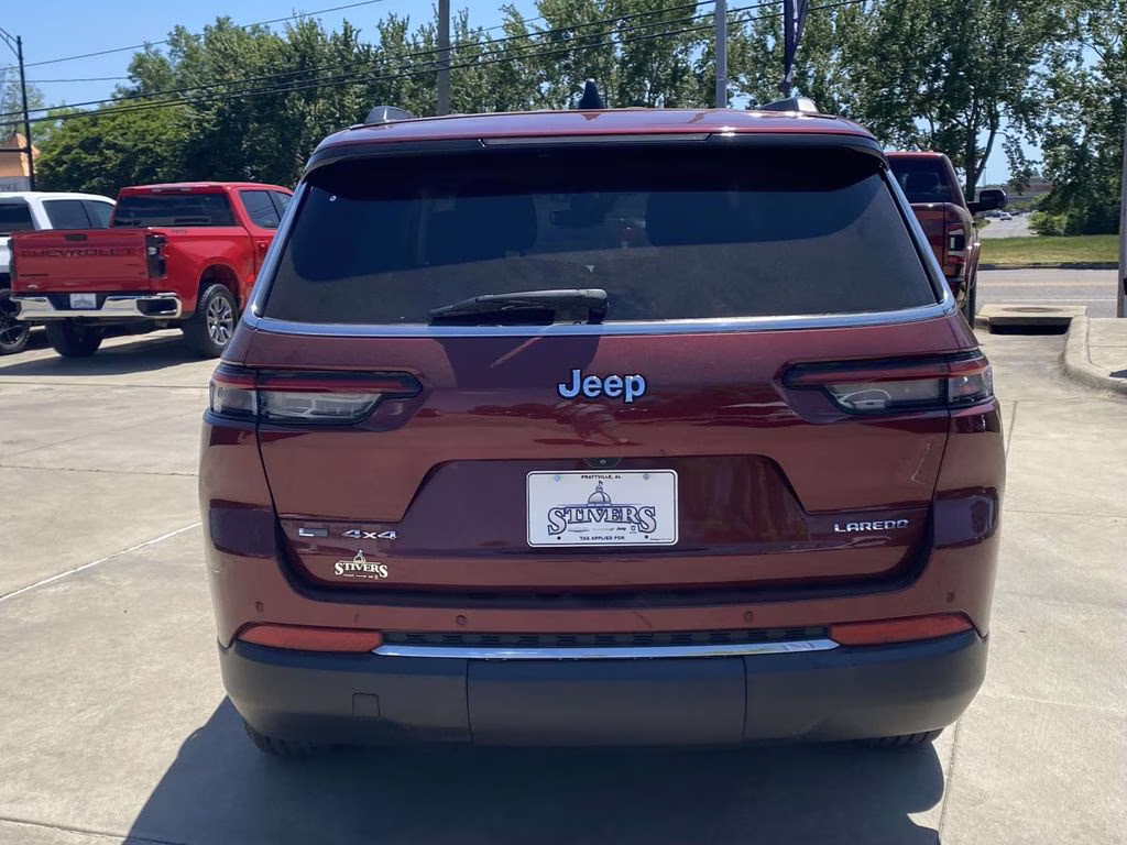 2023 Velvet Red Pearlcoat Jeep Grand Cherokee L Laredo 4X4 SUV