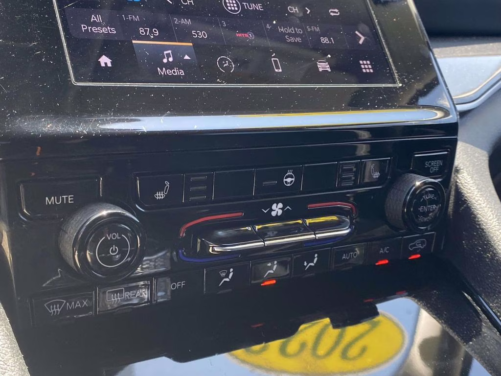 2023 Velvet Red Pearlcoat Jeep Grand Cherokee L Laredo 4X4 SUV