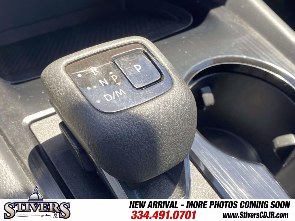 2024 Gun Metallic Nissan Rogue SV AWD SUV