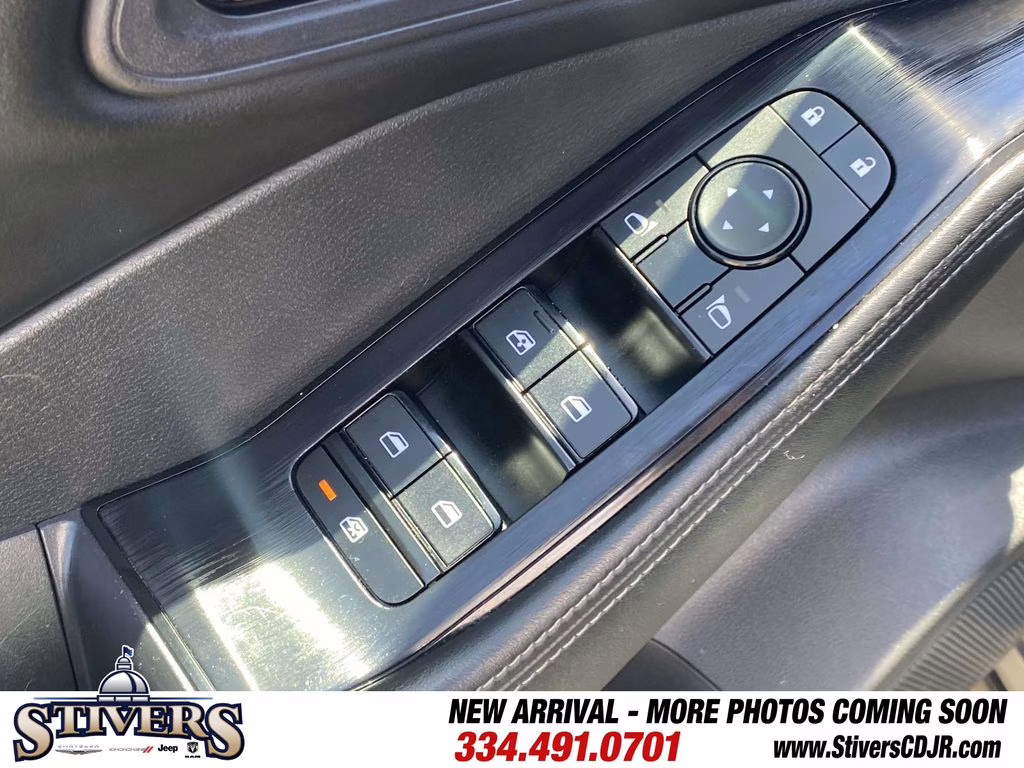 2024 Gun Metallic Nissan Rogue SV AWD SUV