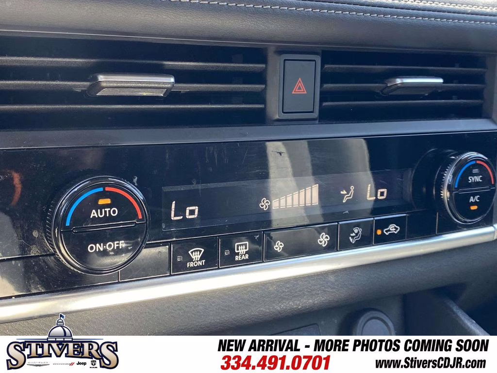 2024 Gun Metallic Nissan Rogue SV AWD SUV