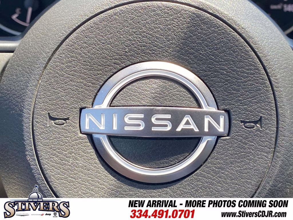 2024 Gun Metallic Nissan Rogue SV AWD SUV