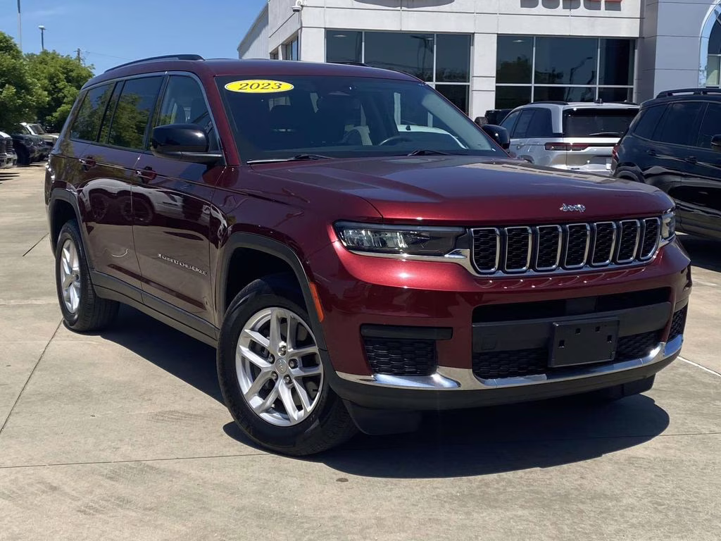 2023 Velvet Red Pearlcoat Jeep Grand Cherokee L Laredo 4X4 SUV