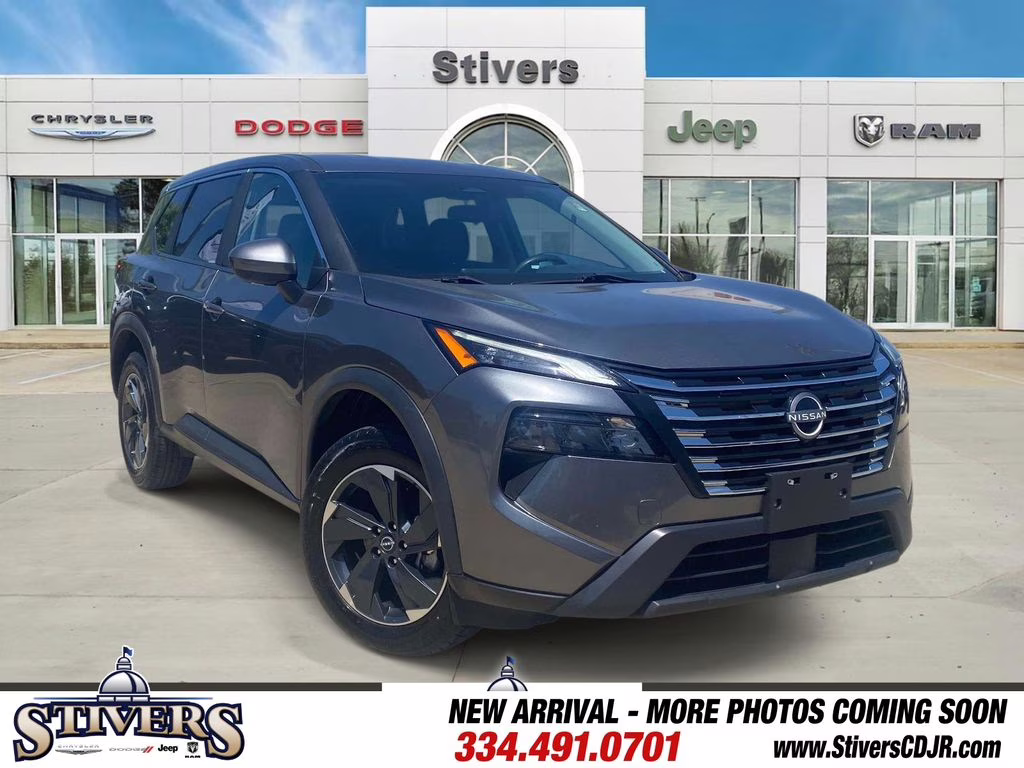 2024 Gun Metallic Nissan Rogue SV AWD SUV