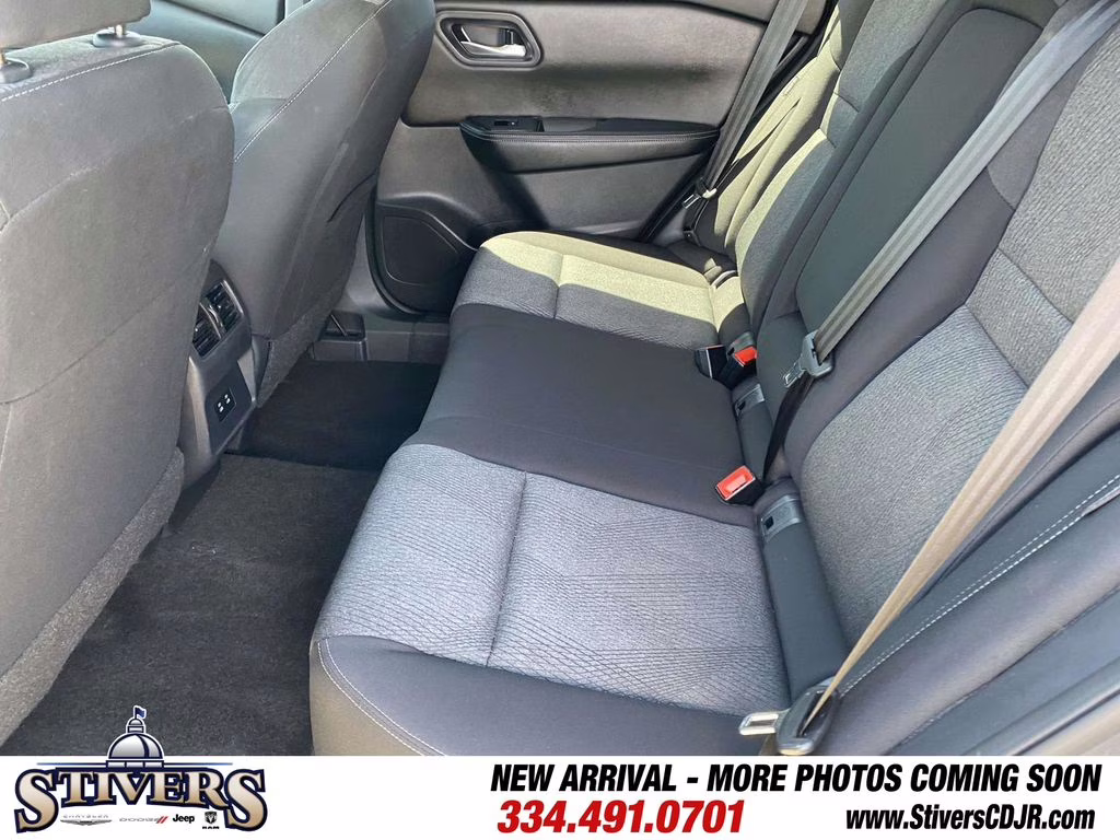 2024 Gun Metallic Nissan Rogue SV AWD SUV