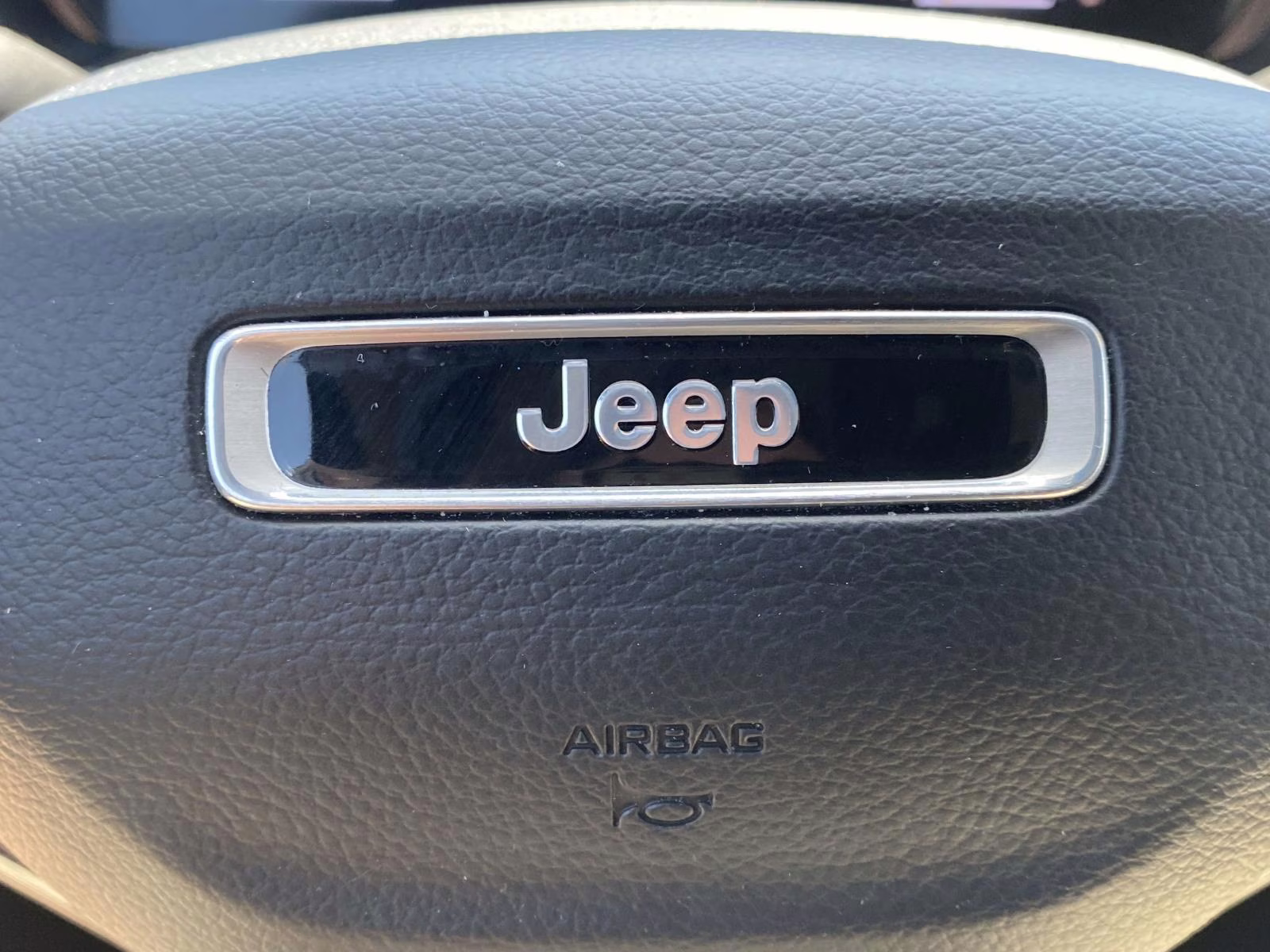 2023 Velvet Red Pearlcoat Jeep Grand Cherokee L Laredo 4X4 SUV