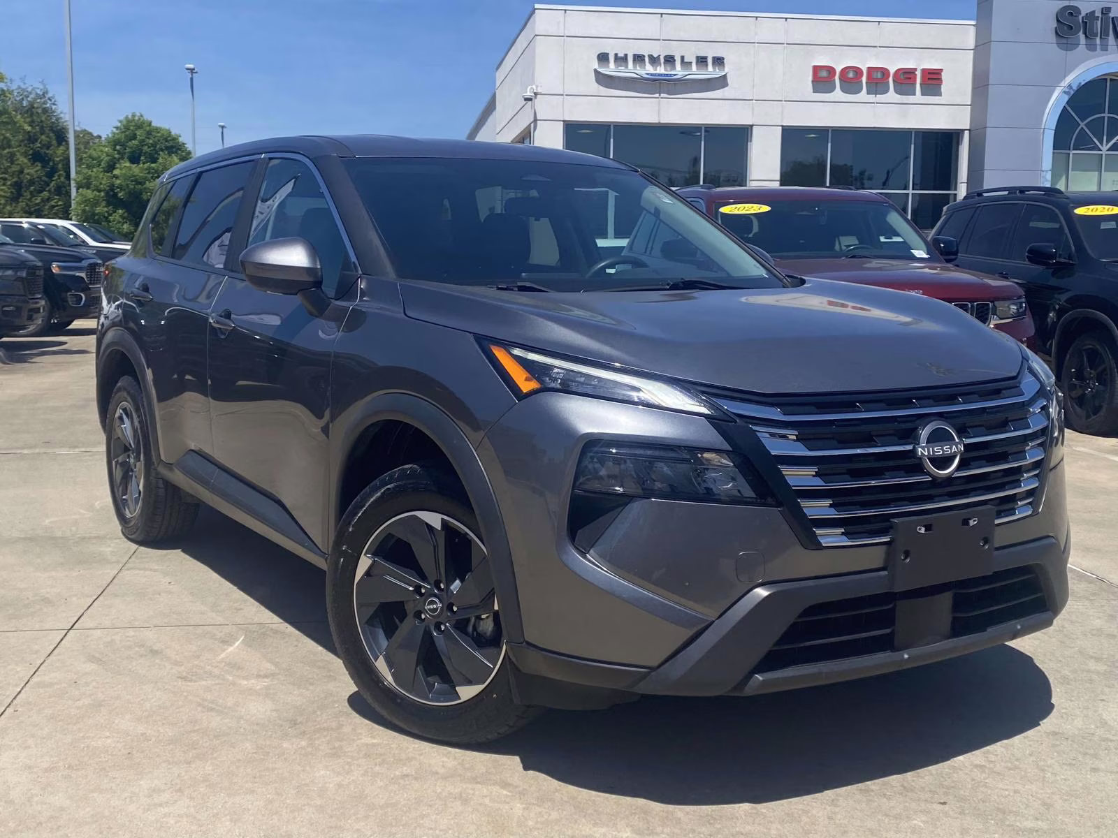 2024 Gun Metallic Nissan Rogue SV AWD SUV