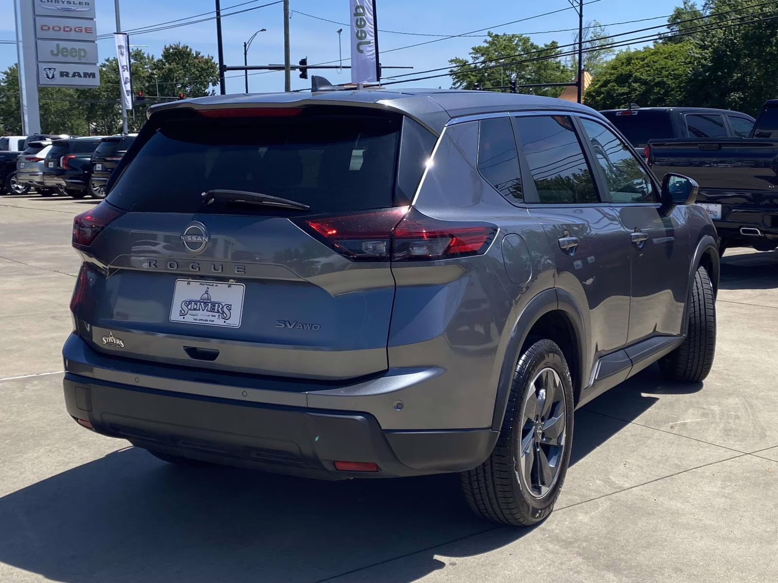 2024 Gun Metallic Nissan Rogue SV AWD SUV